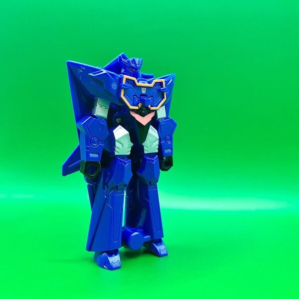 In Hand Image Of Transformers Earthspark 1 Step Soundwave  (6 of 16)